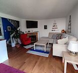 Newly Renovated 2-Storey Duplex with 5 bedrooms and 4 bathrooms in Edgemont