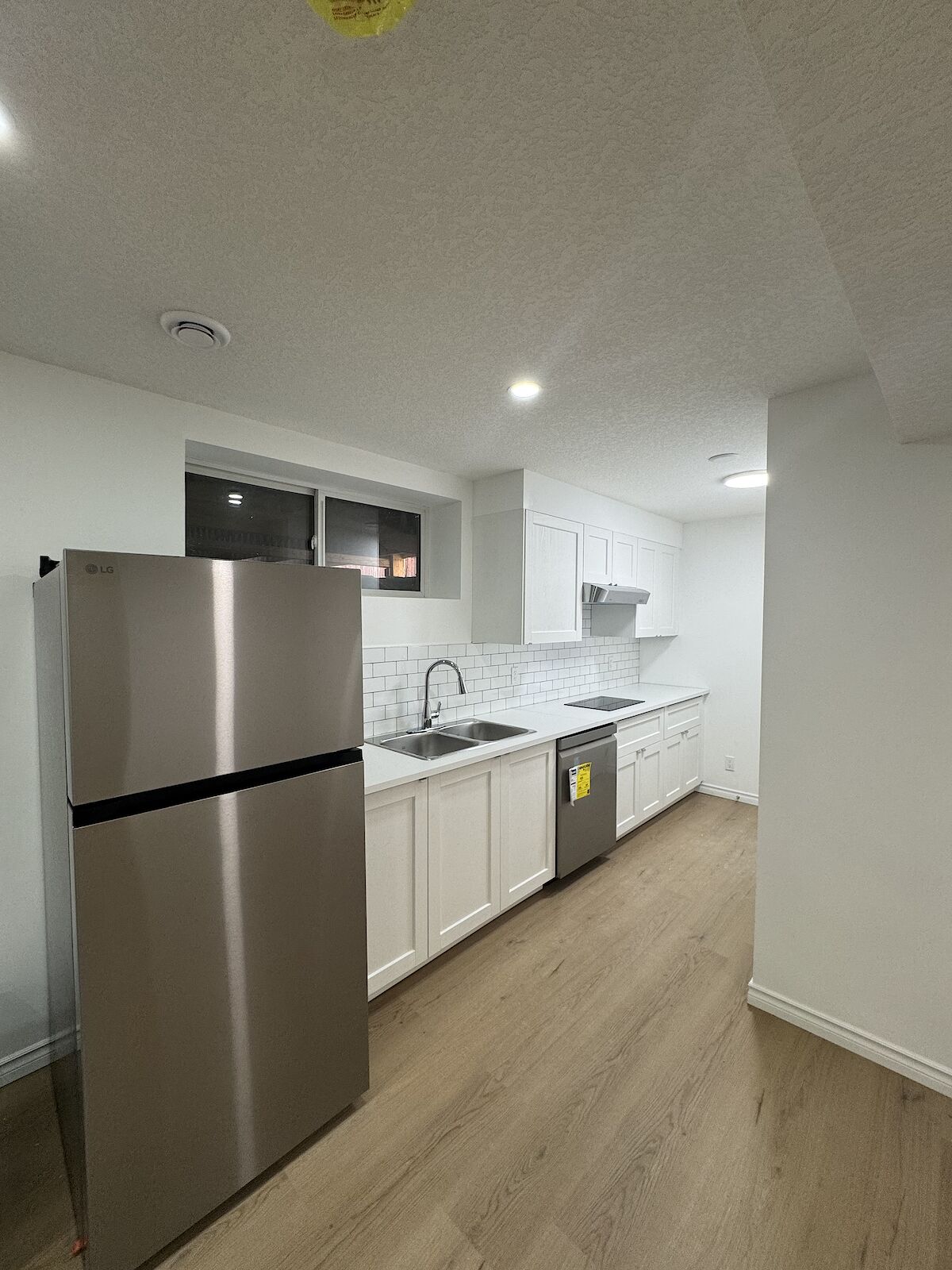 Calgary 1 bedroom Basement for rent. Property photo: 628209-1