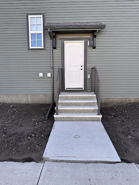 Calgary 2 bedrooms Basement for rent. Property photo: 628508-2