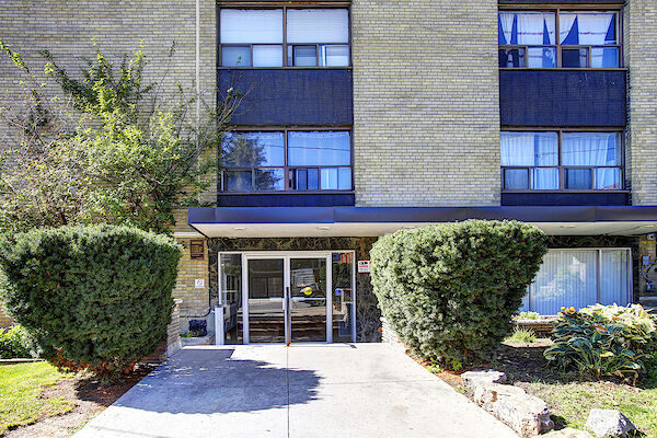 Toronto bachelor bedrooms Apartment for rent. Property photo: 629292-2