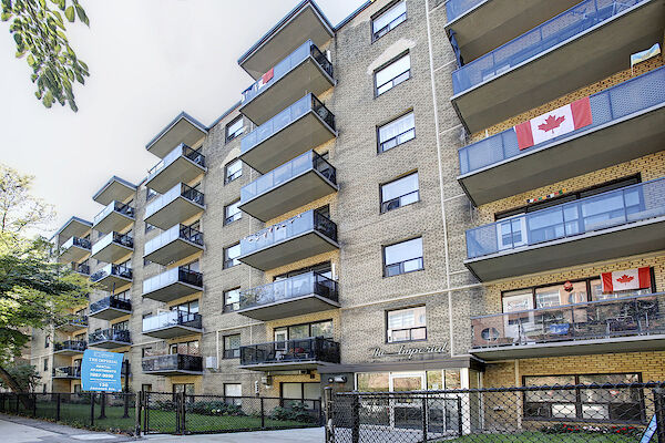 Fully Renovate and Air Conditioned Units