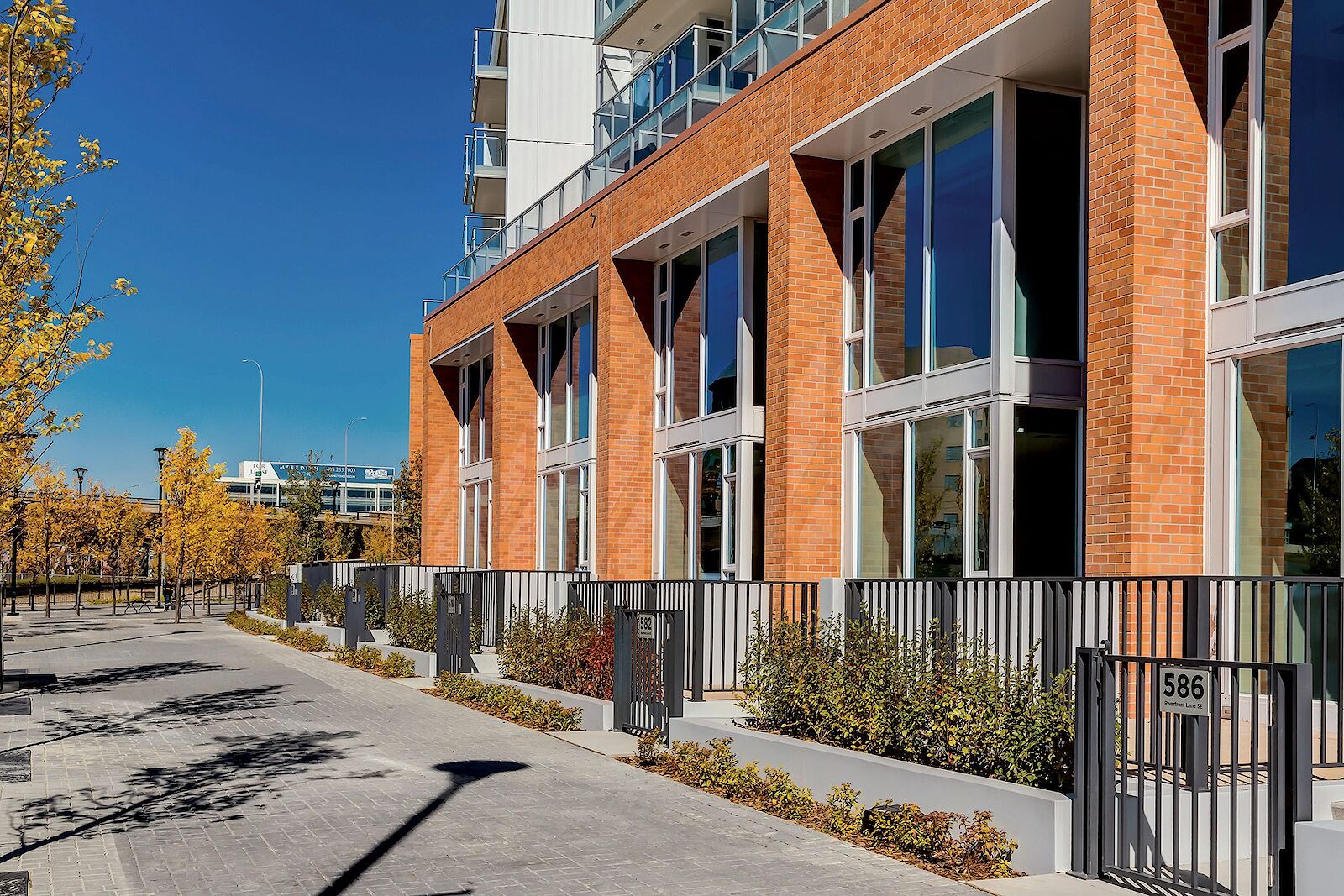 Calgary 2 + Den bedrooms Townhouse for rent. Property photo: 629359-1