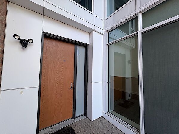 Calgary 2 + Den bedrooms Townhouse for rent. Property photo: 629359-3