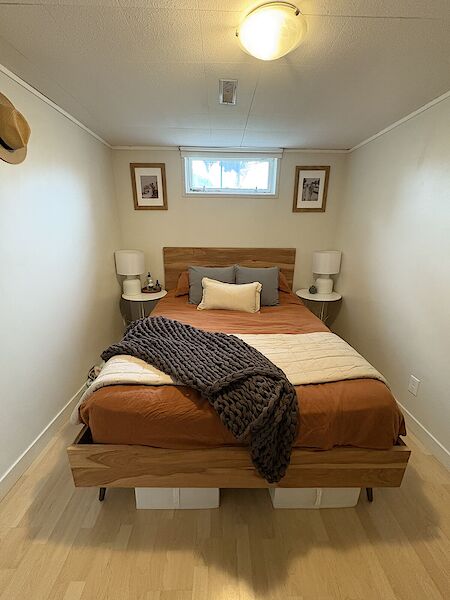 Calgary 1 + Den bedrooms Basement for rent. Property photo: 631186-2