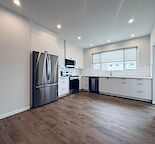 Modern 2-Bedroom, 2-Bathroom Main Floor Bungalow in Livingston
