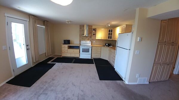 Calgary 2 bedrooms Basement for rent. Property photo: 632595-2