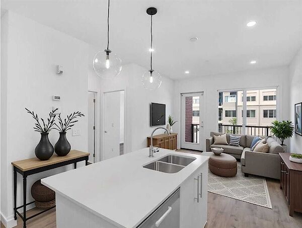 Chestermere 2 + Den bedrooms Condo Unit for rent. Property photo: 632915-2