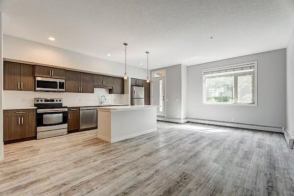 Calgary 2 + Den bedrooms Townhouse for rent. Property photo: 633454-2