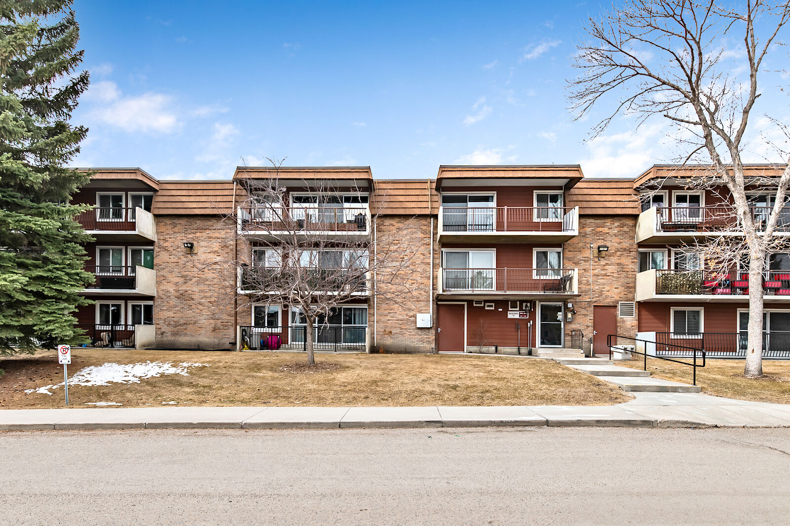 Calgary 1 bedroom Condo Unit for rent. Property photo: 634078-1
