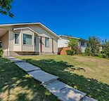 Newly Renovated 2 Bedroom Basement; All utilities included