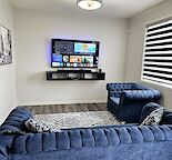 Cozy Fully Furnished 3-Bedroom Home in Quiet Nice Neighbourhood of Livingston