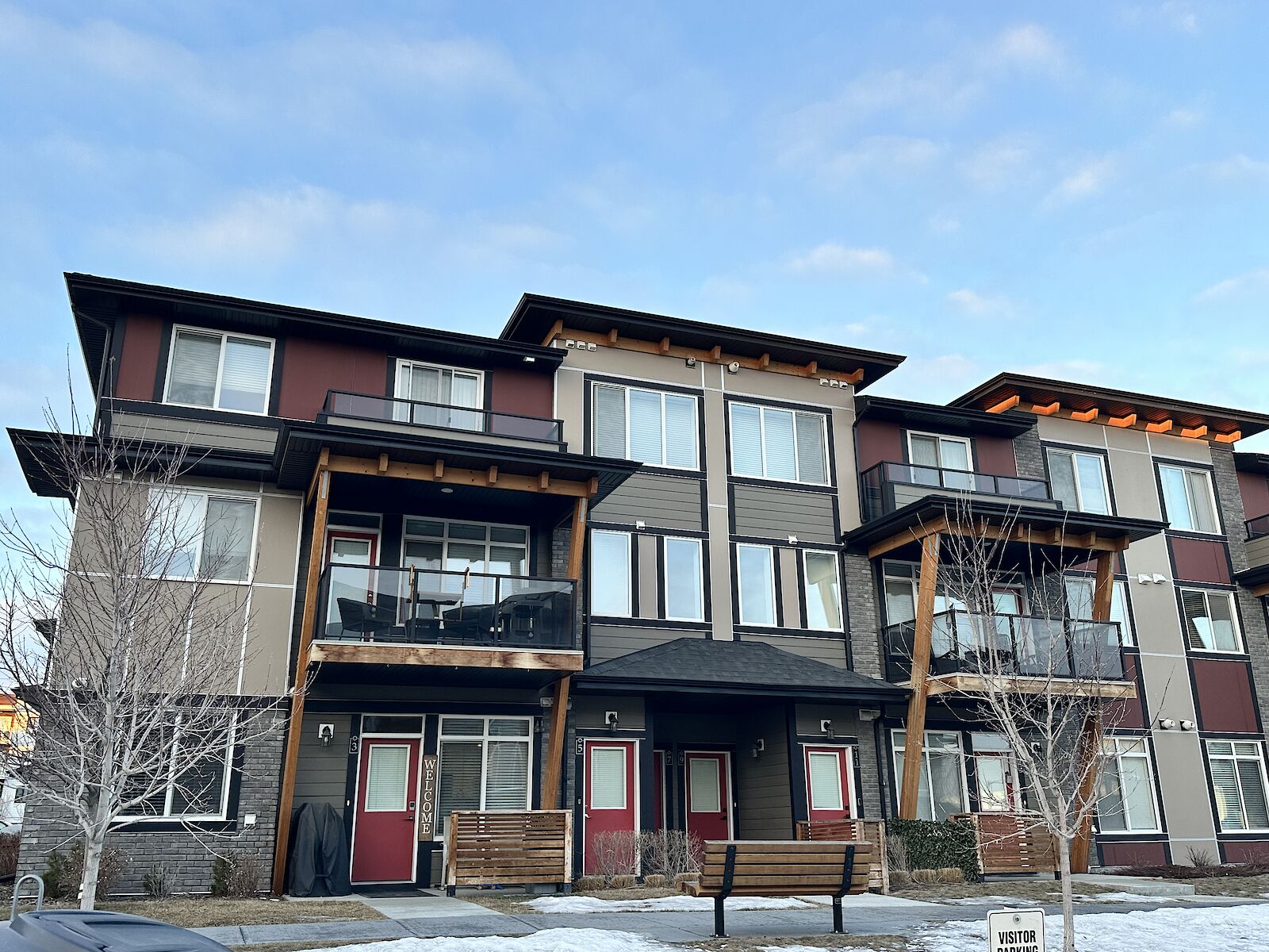 Calgary 3 bedrooms Townhouse for rent. Property photo: 634717-1