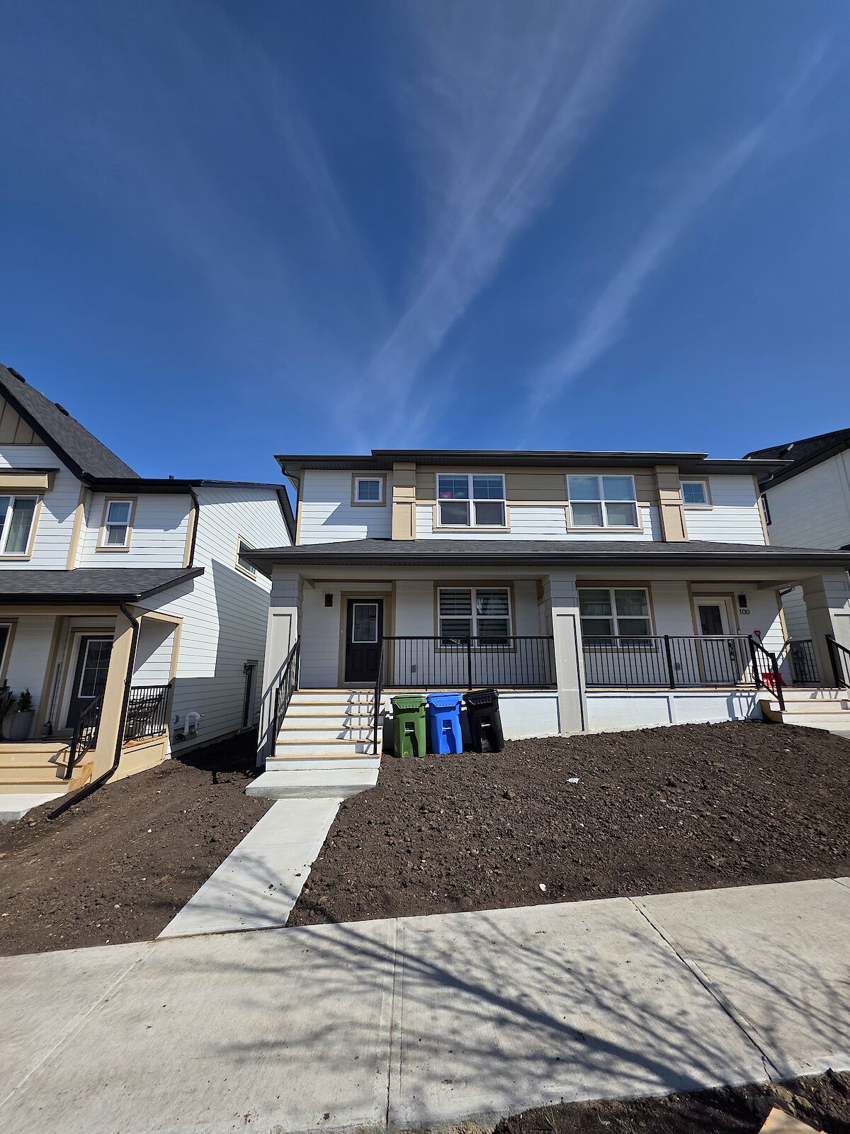 Calgary 3 bedrooms Duplex for rent. Property photo: 634960-1