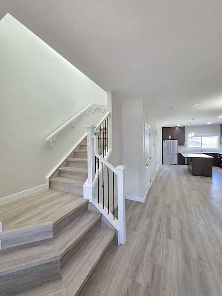 Calgary 3 bedrooms Duplex for rent. Property photo: 634960-3