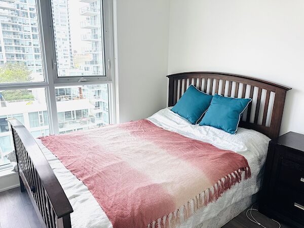 Calgary 2 bedrooms Condo Unit for rent. Property photo: 635058-2
