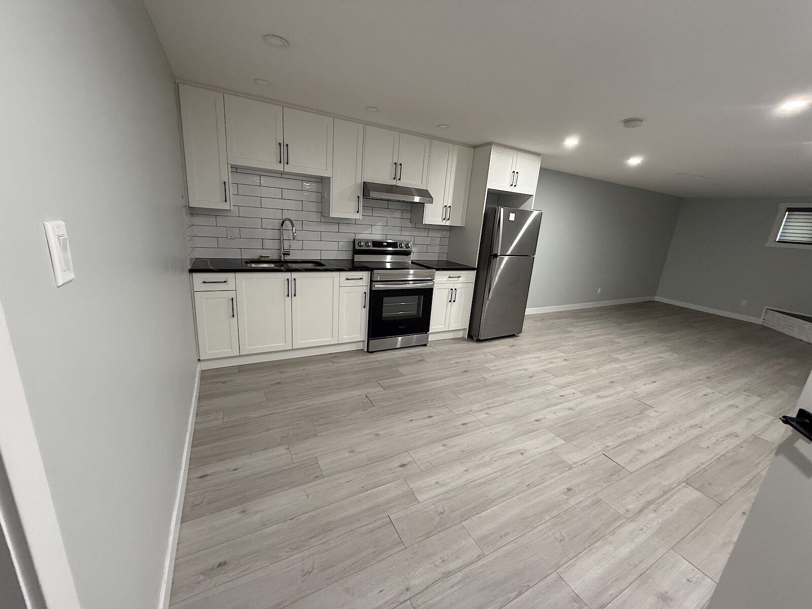 Calgary 2 bedrooms Basement for rent. Property photo: 635310-1