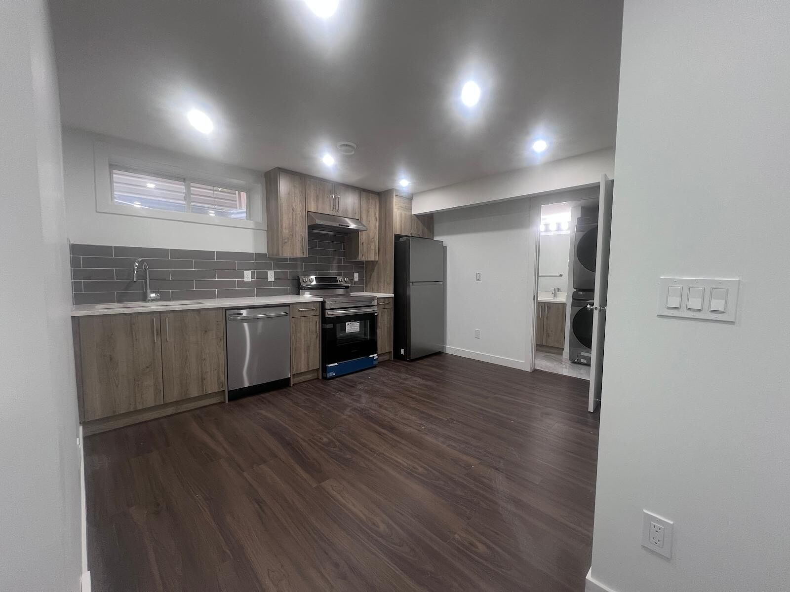 Calgary 1 bedroom Basement for rent. Property photo: 635843-1