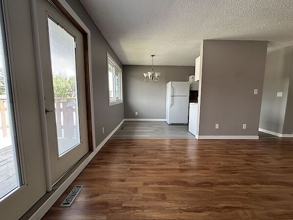 Calgary 2 bedrooms Townhouse for rent. Property photo: 636087-2