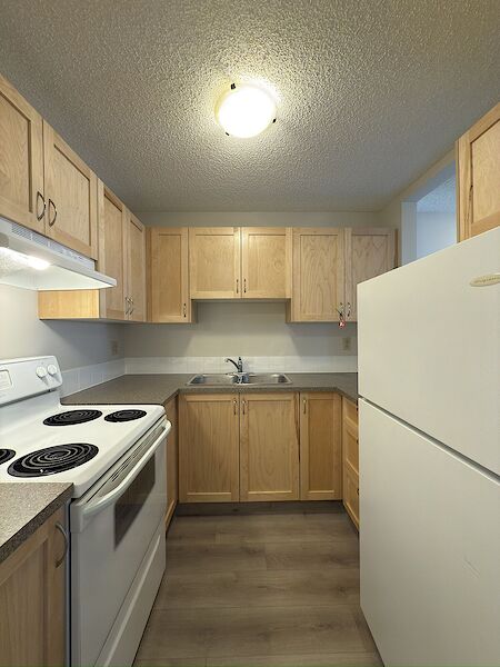 Calgary 1 bedroom Condo Unit for rent. Property photo: 636088-2