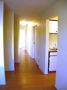 Calgary 3 bedrooms Fourplex for rent. Property photo: 63630-2