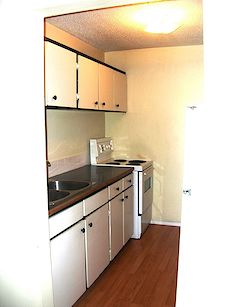 Calgary 3 bedrooms Fourplex for rent. Property photo: 63630-3