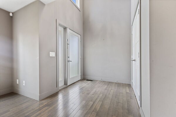 Calgary 4 bedrooms Duplex for rent. Property photo: 636379-3