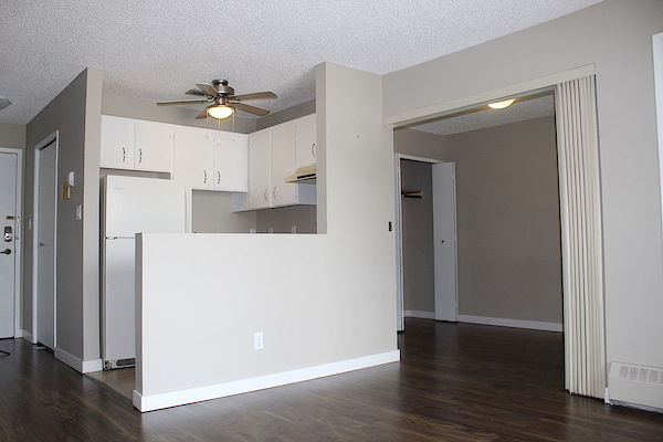 Calgary 2 bedrooms Apartment for rent. Property photo: 63683-2