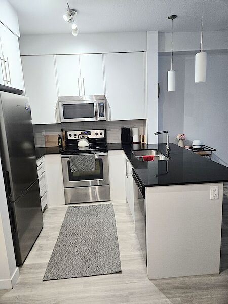 Calgary 1 bedroom Condo Unit for rent. Property photo: 637431-3