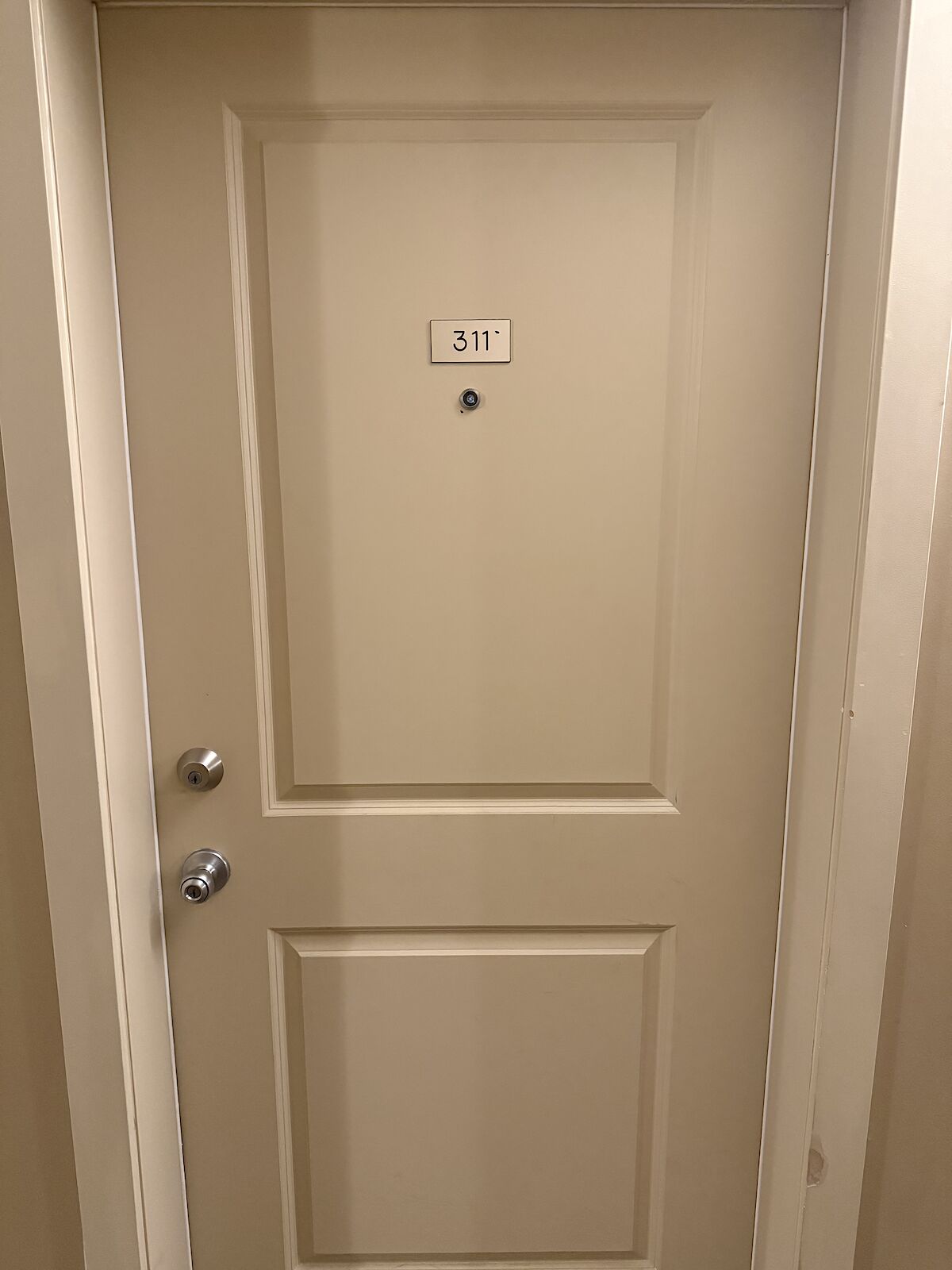 Calgary 2 + Den bedrooms Condo Unit for rent. Property photo: 637796-1