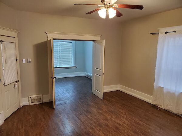 Calgary 1 bedroom House for rent. Property photo: 638381-2