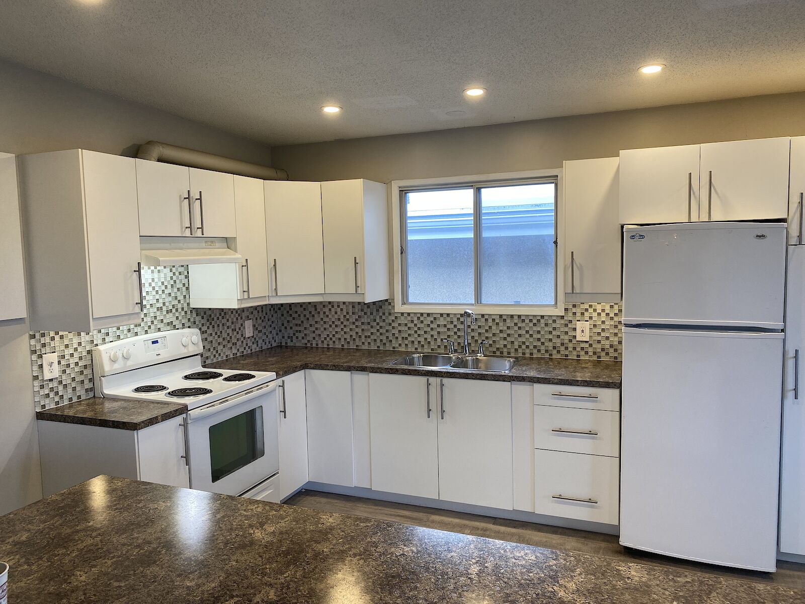 Calgary 3 bedrooms Duplex for rent. Property photo: 638686-1