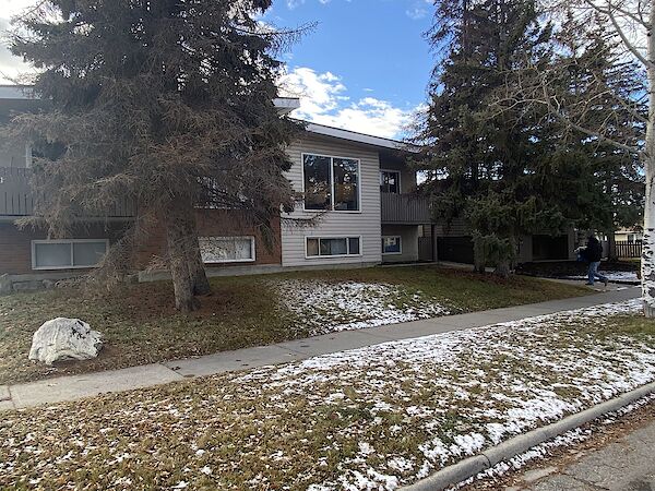 Calgary 3 bedrooms Duplex for rent. Property photo: 638686-2