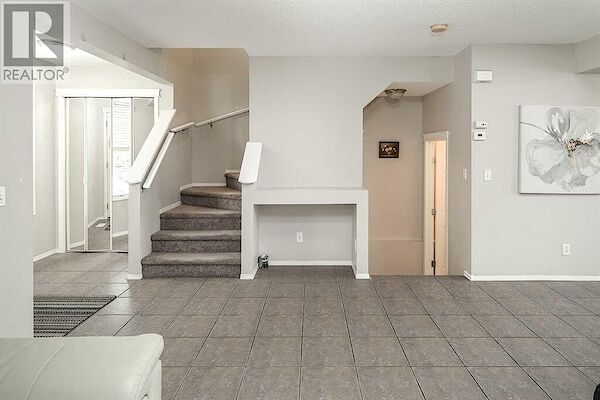 Calgary 3 bedrooms House for rent. Property photo: 638726-3