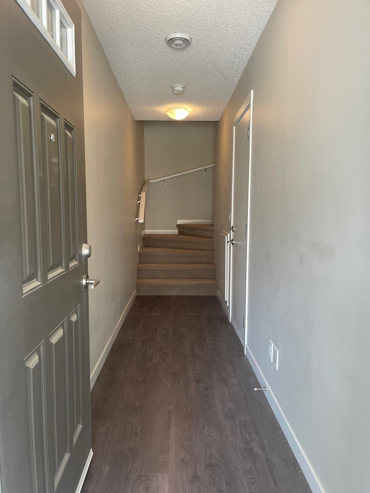 Calgary 2 bedrooms Townhouse for rent. Property photo: 639155-1