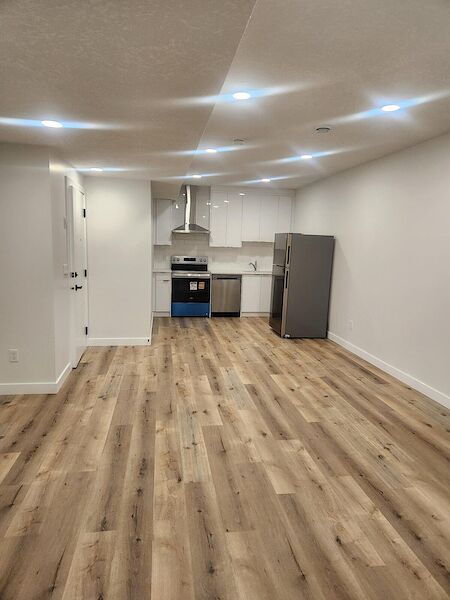 Calgary 1 bedroom Basement for rent. Property photo: 639463-2