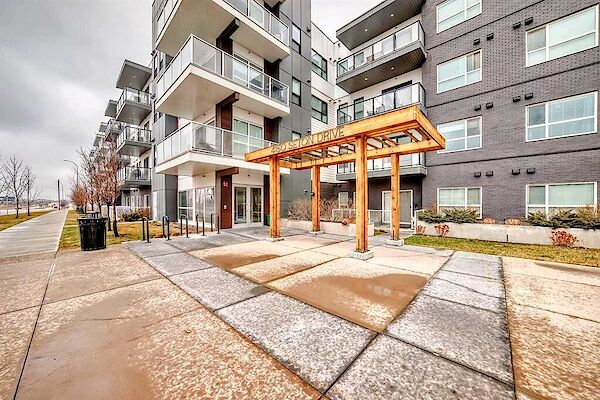 Calgary 2 bedrooms Condo Unit for rent. Property photo: 640392-3