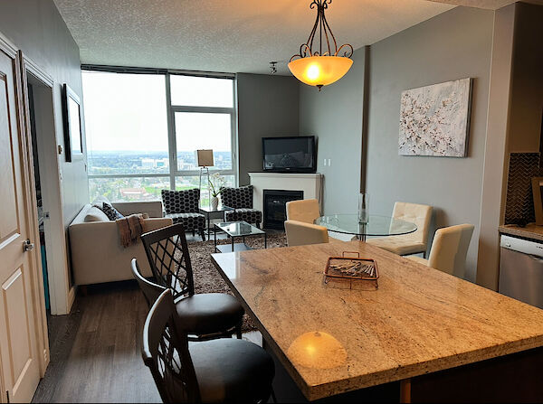 Calgary 3 bedrooms Condo Unit for rent. Property photo: 641010-3
