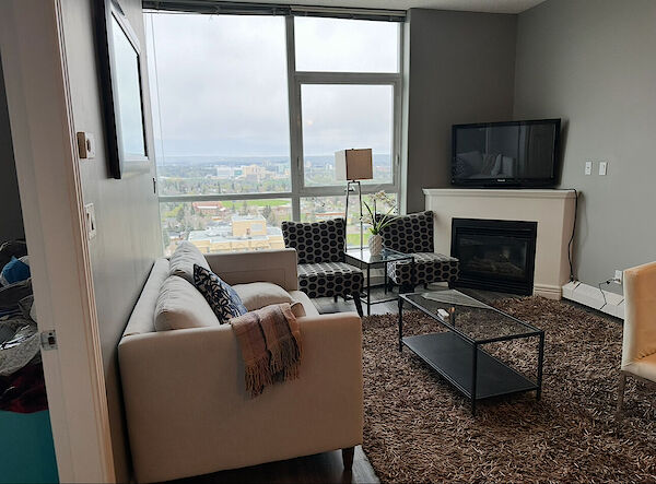 Calgary 3 bedrooms Condo Unit for rent. Property photo: 641010-2