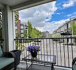 Immaculate 2 bedroom Condo unit In excellent location