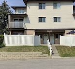 Spacious Townhome with Upgrades in an Unbeatable Location Near Transit