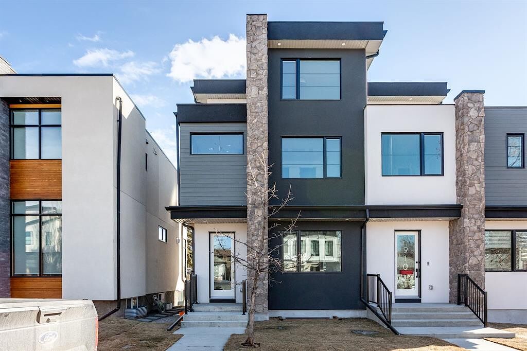Calgary 5 bedrooms Room For Rent for rent. Property photo: 641786-1