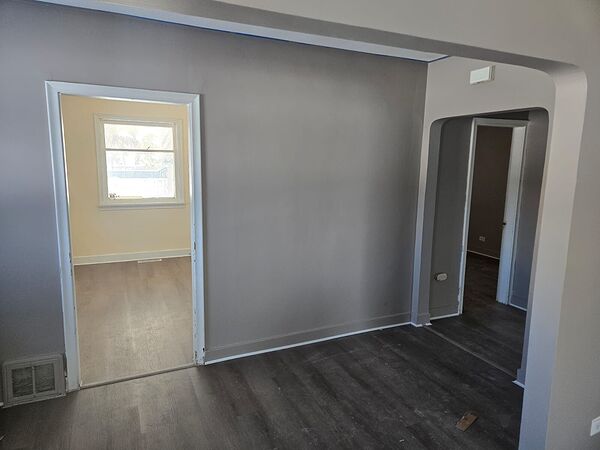 Calgary 2 bedrooms Main Floor for rent. Property photo: 642010-2