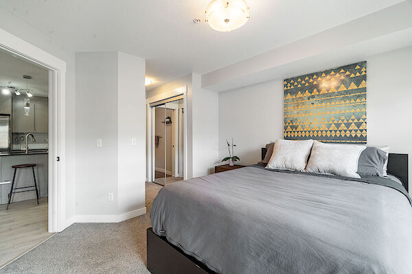 Calgary 2 bedrooms Condo Unit for rent. Property photo: 642121-3