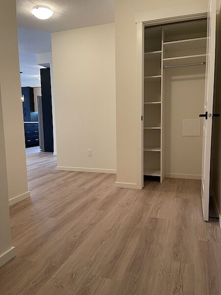 Calgary 2 bedrooms Condo Unit for rent. Property photo: 642226-2