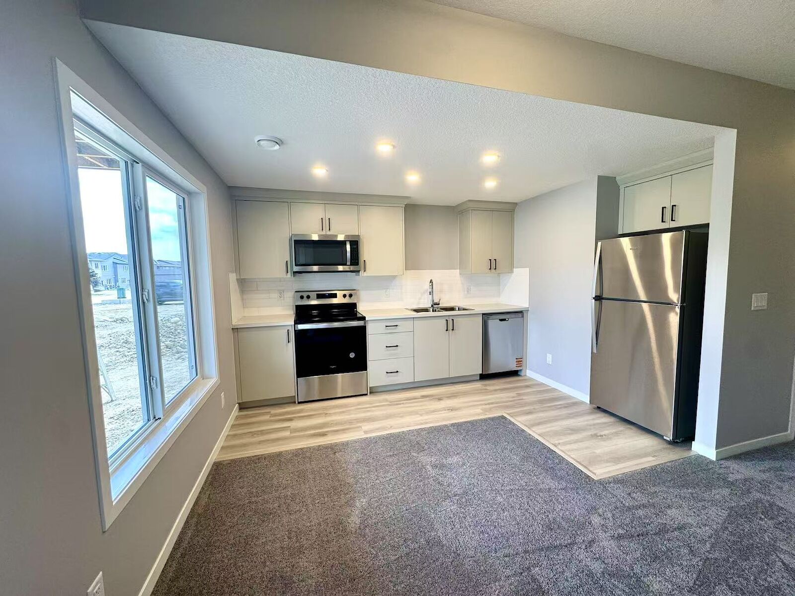 Calgary 1 bedroom Basement for rent. Property photo: 642247-1