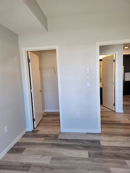 Calgary 2 bedrooms Condo Unit for rent. Property photo: 642249-3