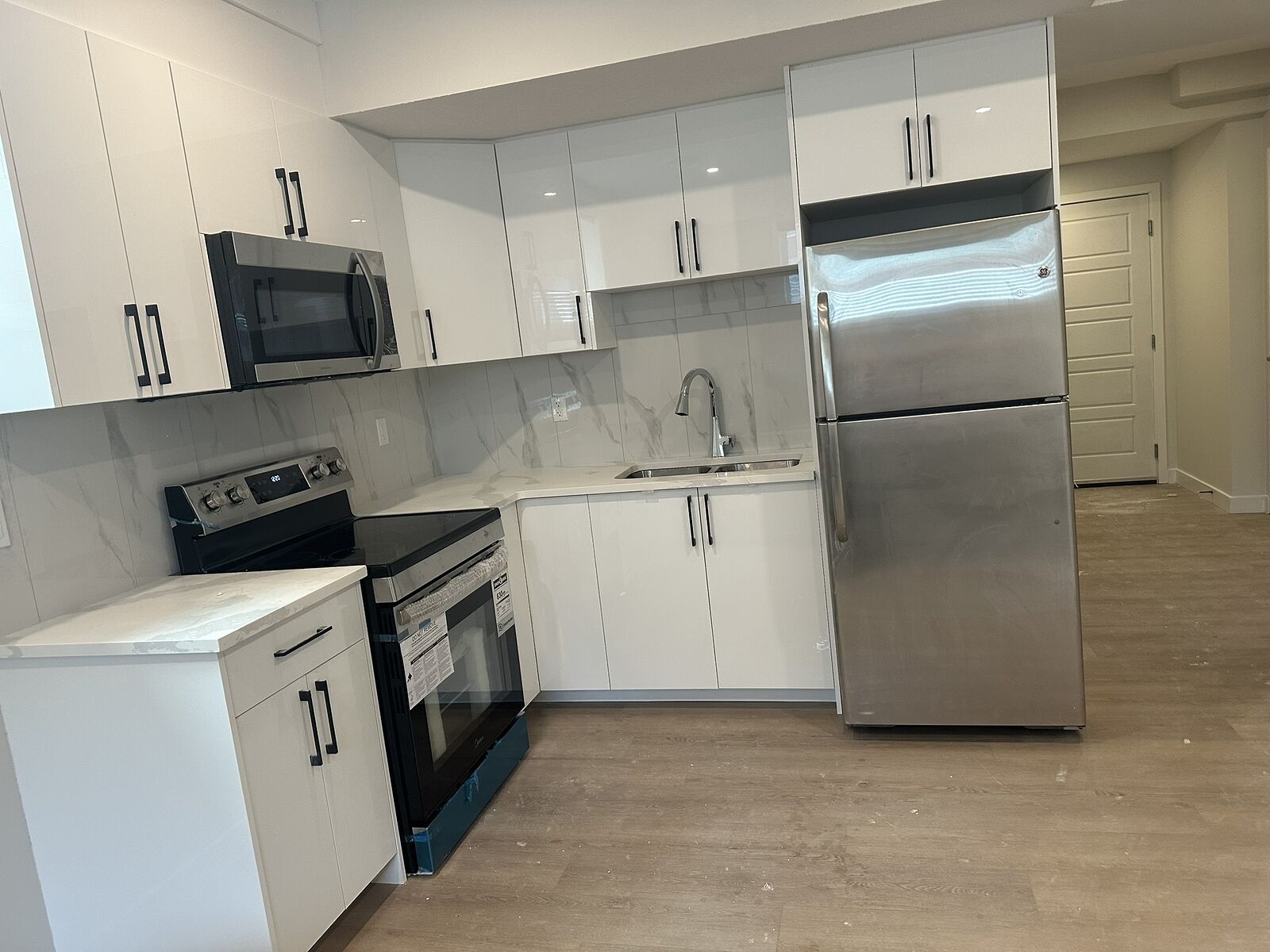 Calgary 1 bedroom Basement for rent. Property photo: 642734-1