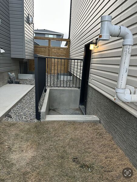 Calgary 1 bedroom Basement for rent. Property photo: 642734-2