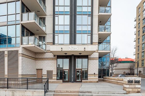 Calgary 1 + Den bedrooms Condo Unit for rent. Property photo: 642900-3