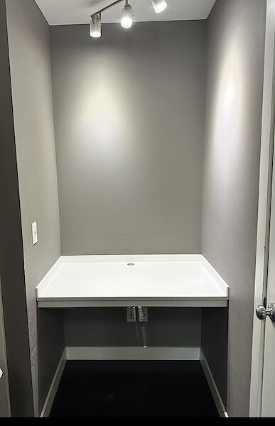 Calgary 2 bedrooms Condo Unit for rent. Property photo: 642984-2